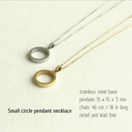 Small circle pendant necklace